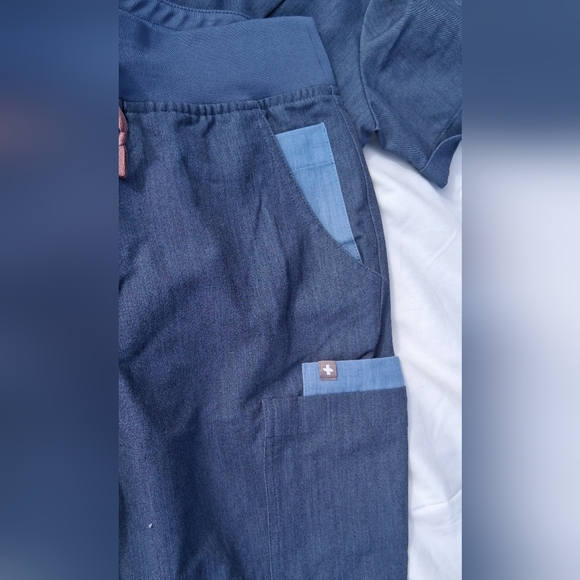 Figs Blue Technical Collection Jacket Set - Picture 7 of 9